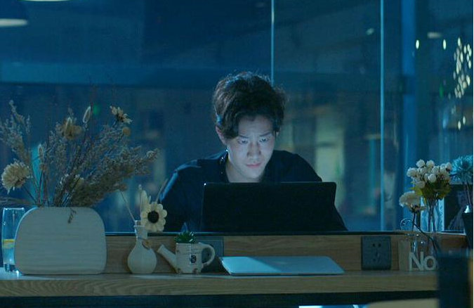 院线电影《我们的青春不怕疼》(图4)